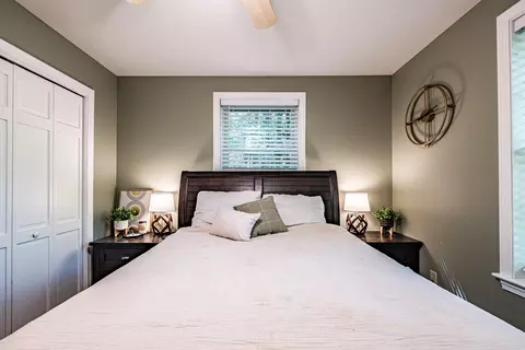 Bedroom - 564 Maple Ridge Rd, Harrison, ME 04040 photo 2 of 6