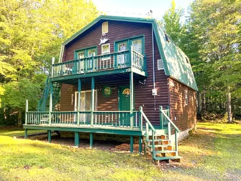 352 Stickney Hill Rd, Brownville, ME 04414