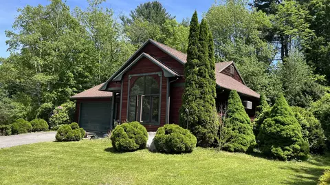 48 Hilltop Ave, Lewiston, ME 04240