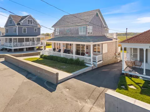 351 Webhannet Dr #1, Wells, ME 04090