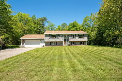 131 Bayside W, Owls Head, ME 04854
