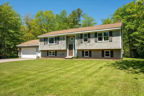 131 Bayside W, Owls Head, ME 04854