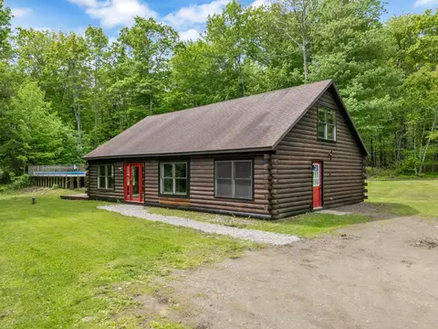 41 Sandy Point Rd, Vassalboro, ME 04989