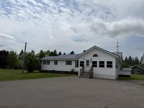 365 Garfield Rd, Garfield, ME 04732