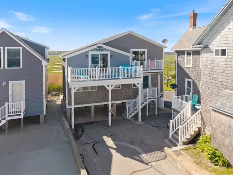 353 Webhannet Dr #2, Wells, ME 04090