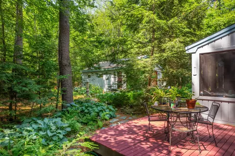 Exterior - 43 Cedar Ln, Ogunquit, ME 03907 photo 8 of 10