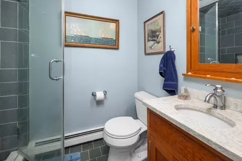 Bath - 43 Cedar Ln, Ogunquit, ME 03907 photo 1 of 1