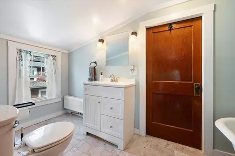 Bath - 6 Chamberlain St, Brewer, ME 04412 photo 2 of 4