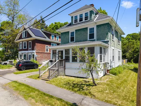 Exterior - 6 Chamberlain St, Brewer, ME 04412 photo 2 of 8