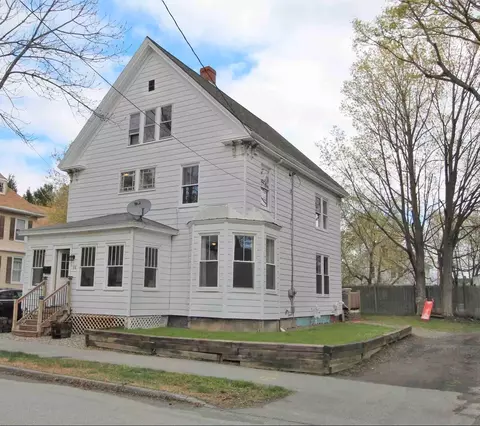 15 Maple St, Bangor, ME 04401