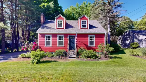 232 Lake St, Auburn, ME 04210