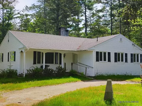 536 Point Rd, Hancock, ME 04640