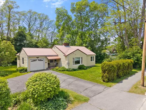 32 Davenport St, Milford, ME 04461