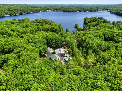 2 Betty Ln, Waterboro, ME 04030