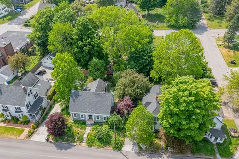 42 Elm St, Bucksport, ME 04416