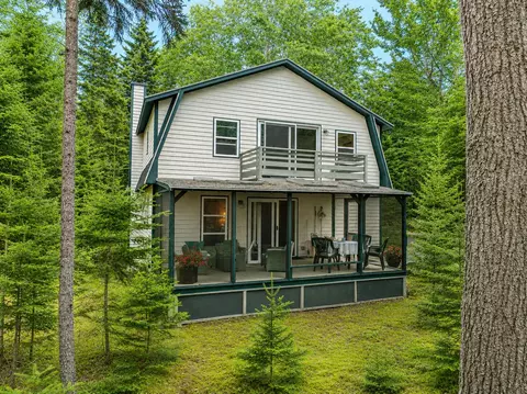 103 Pine Heath Rd, Bar Harbor, ME 04609