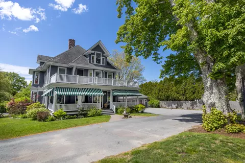 118 Clark Point Rd, Southwest Harbor, ME 04679