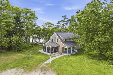 Exterior - 10 Chickadee Ln, Freeport, ME 04032 photo 19 of 20