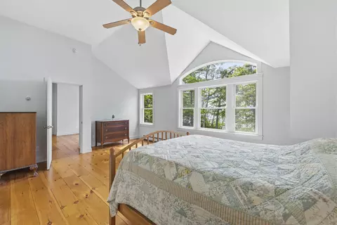 Bedroom - 10 Chickadee Ln, Freeport, ME 04032 photo 7 of 9