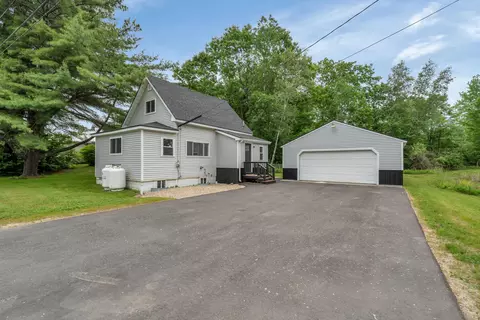 1618 Hotel Rd, Auburn, ME 04210