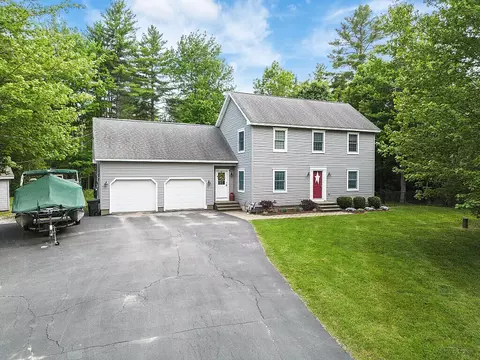 7 Moyse Rd, Winterport, ME 04496