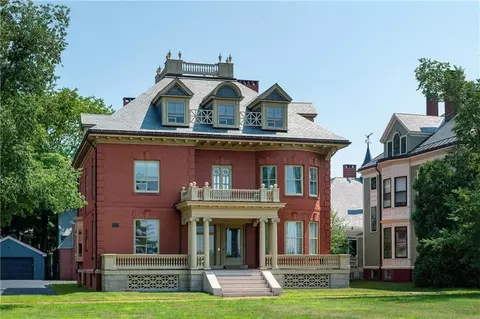 261 Western Promenade, Portland, ME 04102