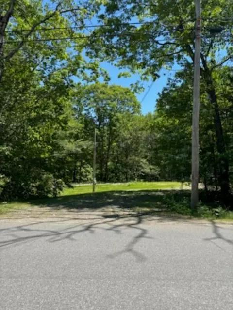 127 Hanscom Rd, Benton, ME 04901