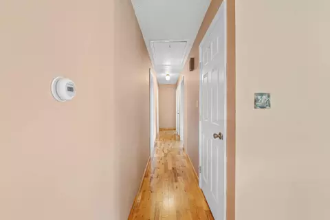Entry Way - 460 Pool St, Biddeford, ME 04005 photo 3 of 4