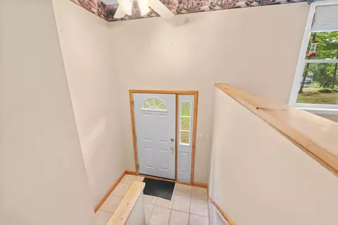 Entry Way - 460 Pool St, Biddeford, ME 04005 photo 1 of 4