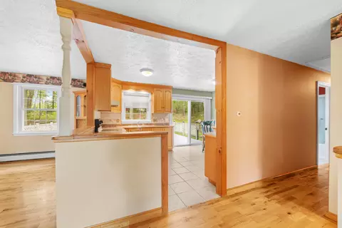 Entry Way - 460 Pool St, Biddeford, ME 04005 photo 2 of 4
