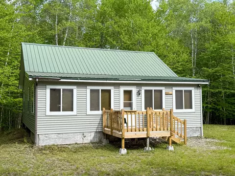 11 Bartlett Rd, Springfield, ME 04487