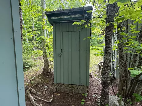 Bath - 11 Bartlett Rd, Springfield, ME 04487 photo 1 of 1