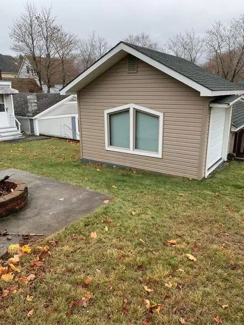 Exterior - 29 Somerset St, Millinocket, ME 04462 photo 7 of 11