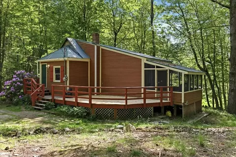 123 Dutton Hl, Gray, ME 04039
