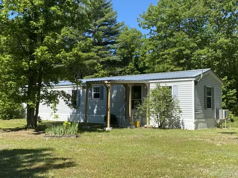 16 Edna Lee Ln, Benton, ME 04901