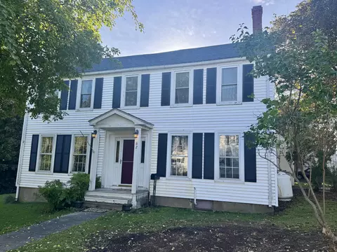62 High St, Eastport, ME 04631
