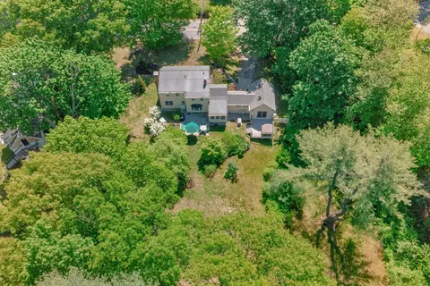 97 Old Port Rd, Kennebunk, ME 04043