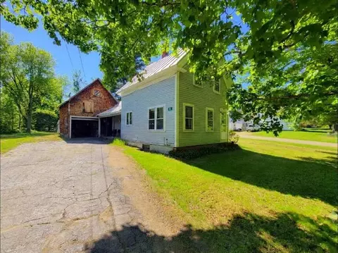 186 Park St, Phillips, ME 04966