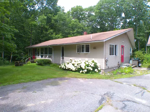 43 Round-the-pond Rd, Norway, ME 04268