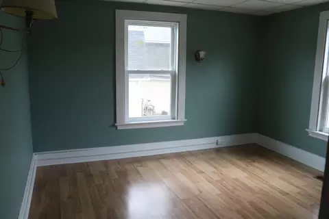 Bedroom - 143 Chamberlain St, Brewer, ME 04412 photo 2 of 10
