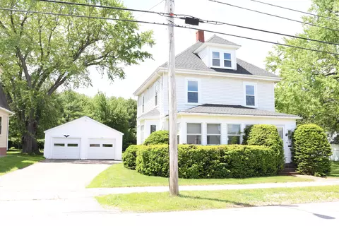 Exterior - 143 Chamberlain St, Brewer, ME 04412 photo 8 of 9