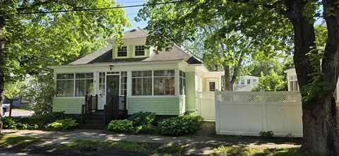 29 Dexter Ave, Auburn, ME 04210