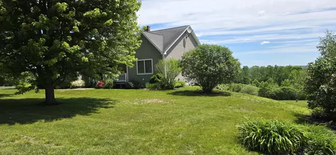 Exterior - 33 Eastern View Dr, Turner, ME 04282 photo 6 of 25