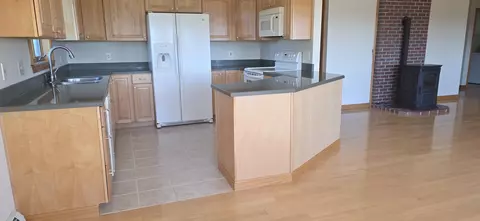 Kitchen - 33 Eastern View Dr, Turner, ME 04282 photo 1 of 2
