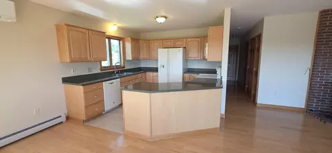 Kitchen - 33 Eastern View Dr, Turner, ME 04282 photo 2 of 2