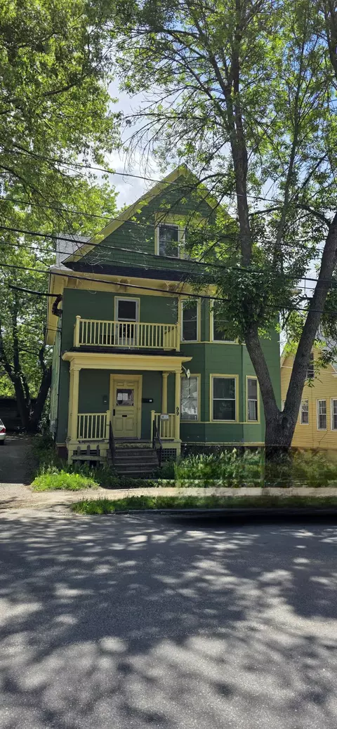 99 College St, Lewiston, ME 04240