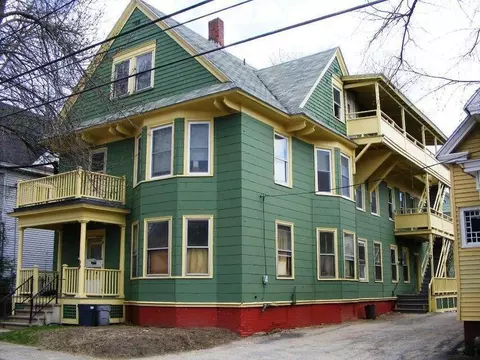99 College St, Lewiston, ME 04240