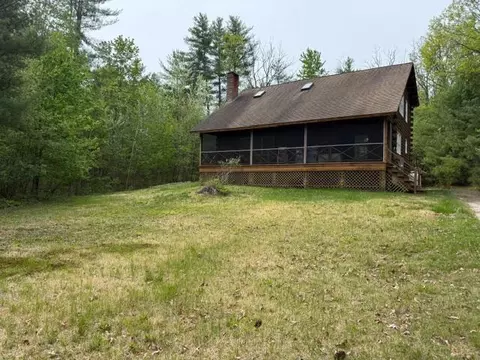 286 Plantation Ln, Brownfield, ME 04010