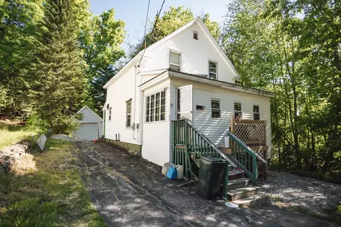54 Chaplin St, Rumford, ME 04276