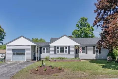 10 Bibber St, Lisbon, ME 04252